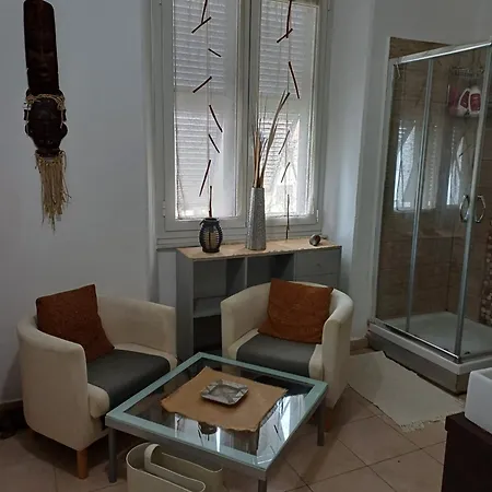Marina's House Bed and Breakfast *