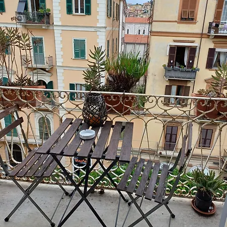 Marina's House Panzió La Spezia