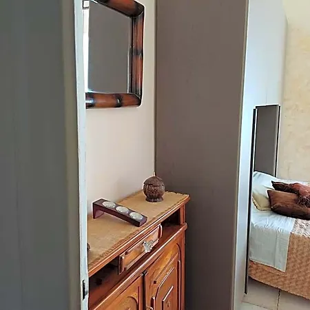 Marina's House Bed & Breakfast